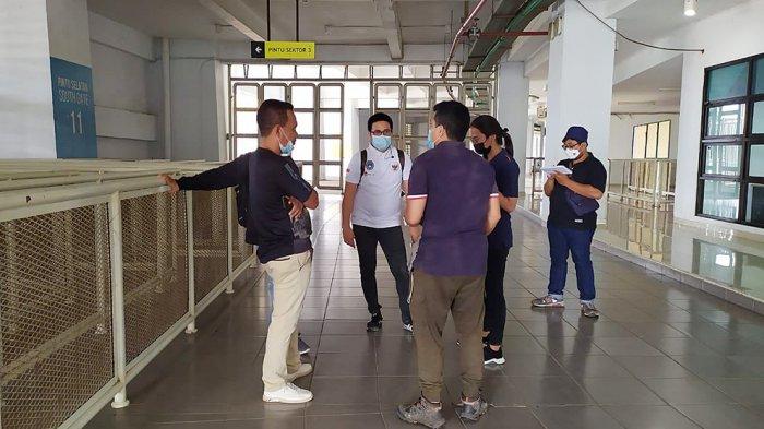 Selain lapangan seluruh fasilitas yang ada di kompleks Stadion Pakansari di cek kelayakannya untuk venue Liga 1 mendatang