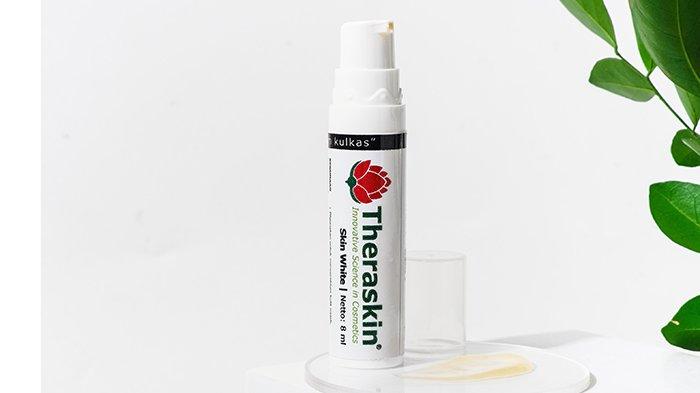 Theraskin mengenalkan tiga produk andalannya yang bisa membantu mengatasi masalah hiperpigmentasi seperti warna kusam, flek maupun dark spots agar kulit bisa lebih cerah dan bening ala selebriti Korea, Minggu (19/12/2021).