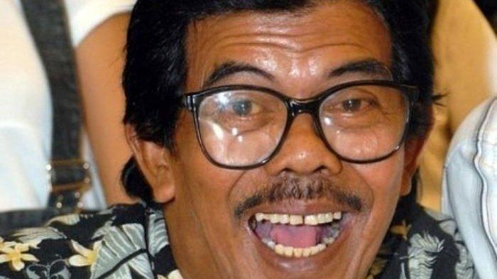 Pelawak Urip Arphan meninggal dunia akibat stroke, Kamis (29/7/2021) sore. Almarhum Urip Arfan dimakamkan Jumat (30/7/2021) pagi.