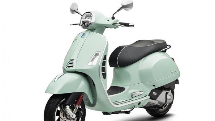 Vespa GTS Super Tech 300 HPE ABS Black Vulcano.