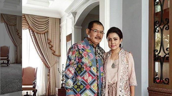 Mayangsari dan Bambang Trihatmodjo.