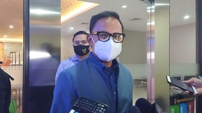 Wali Kota Bogor Bima Arya usai diperiksa terkait penyidik kasus Rizieq Shihab di RS UMMI, di Bareskrim Polri, Jakarta, Senin (18/1/2021).
