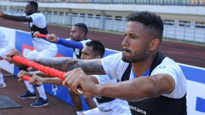 Wander Luiz bomber Persib asal Brasil sudah tidak sabar untuk berlatih bersama timnya