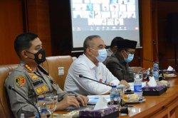 Ahmed Zaki Iskandar Resmi Tunda Pilkades Serentak di 77 Desa Kabupaten Tangerang