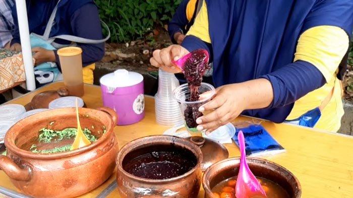 Pada saat ini Bubur Sumeng hanya bisa ditemukan di Desa Waringin Jaya, Bojonggede, Kabupaten Bogor pada hari Minggu.
