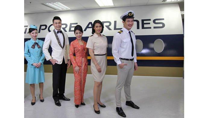 Para awak kabin dalam program Restaurant A380 @Changi akan mengenakan seragam Singapore Airlines dari berbagai masa.