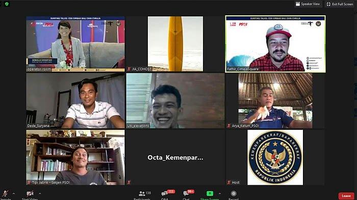 Indonesia memiliki sejumah destinasi wisata selancar ombak alias surfing. Keterangan foto: Peserta webinar