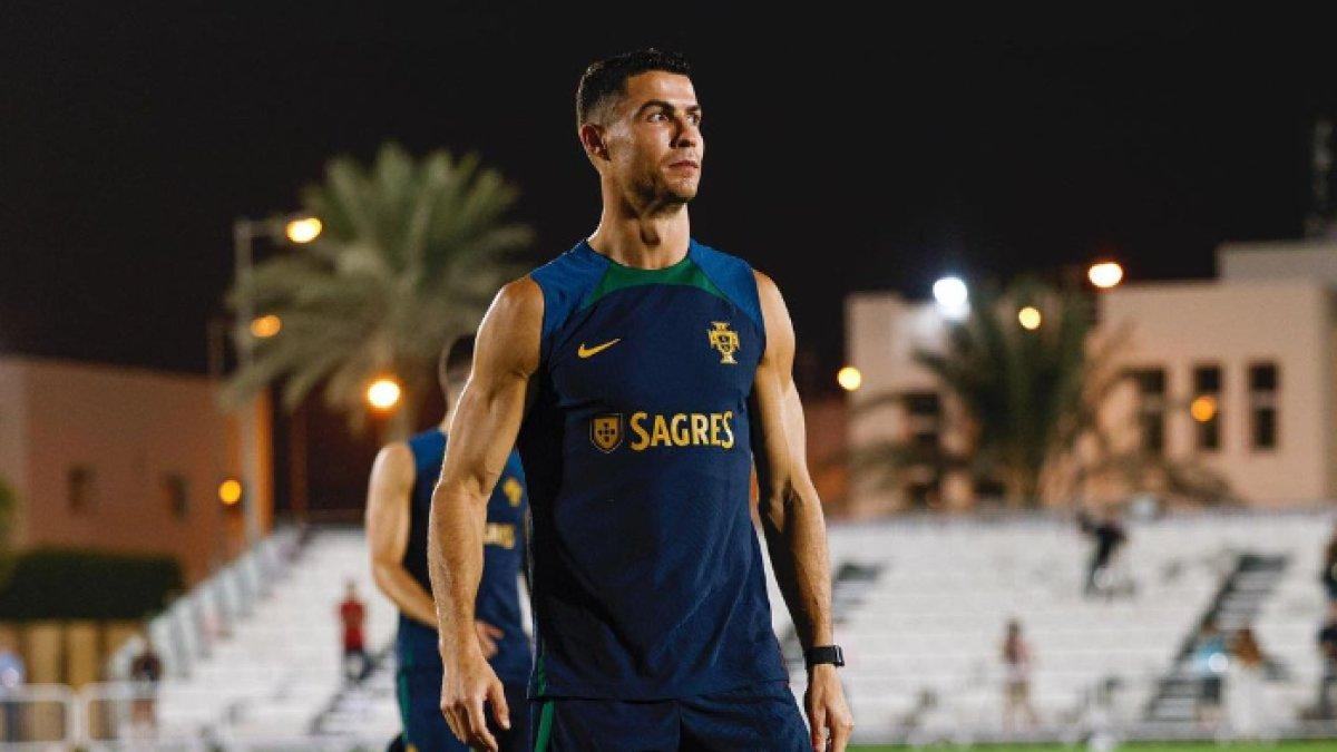 Sehari seusai pertandingan Portugal Vs Swiss, Cristiano Ronaldo memilih latihan bareng tim inti padahal disuruh pelatih latihan dengan tim cadangan.