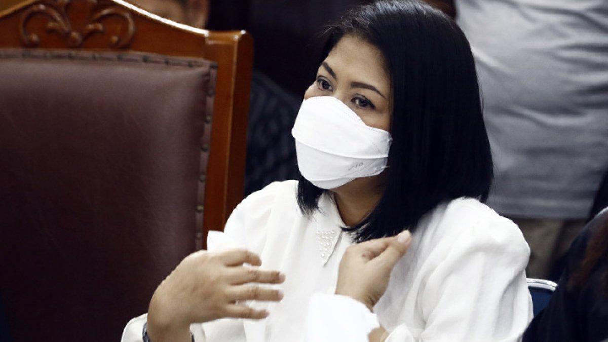 Putri Candrawathi Mendengarkan Keterangan saksi-saksi pada persidangan kasus pembunuhan berencana Brigadir Nofriansah Yosua Hutabarat (Brigadir J) di Pengadilan Negeri Jakarta Selatan, Jakarta, Selasa (8/11/2022).