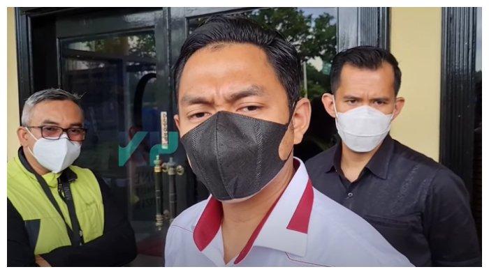 Kasat Reskrim Polres Metro Jakarta Barat, AKBP Teuku Arsya angkat bicara terkait kasus video syur 14 detik mirip Gabriella Anastasia, Kamis (11/2/2021).