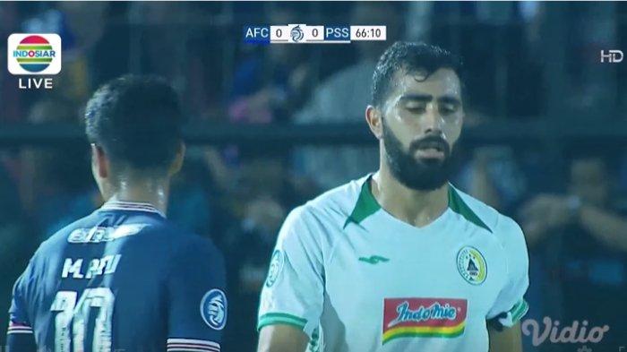 Cuplikan babak kedua laga Arema FC vs PSS Sleman pada pekan kedua Liga 1 2022/2023.