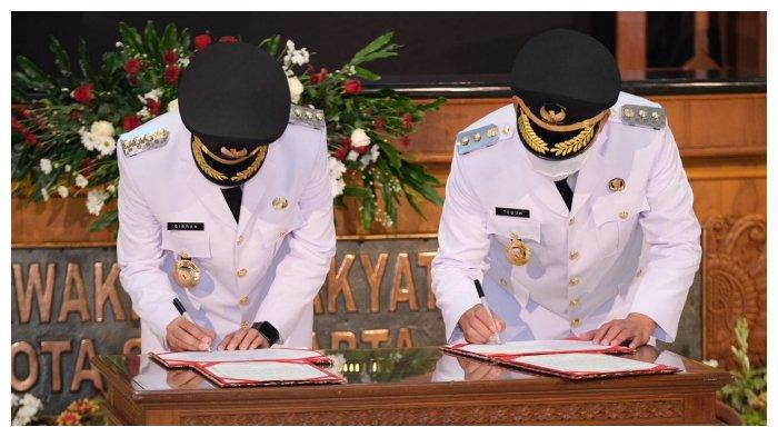 Pelantikan Wali Kota dan Wakil Kota Surakarta terpilih, Gibran Rakabuming Raka dan Teguh Prakosa, Jumat (26/2/2021).