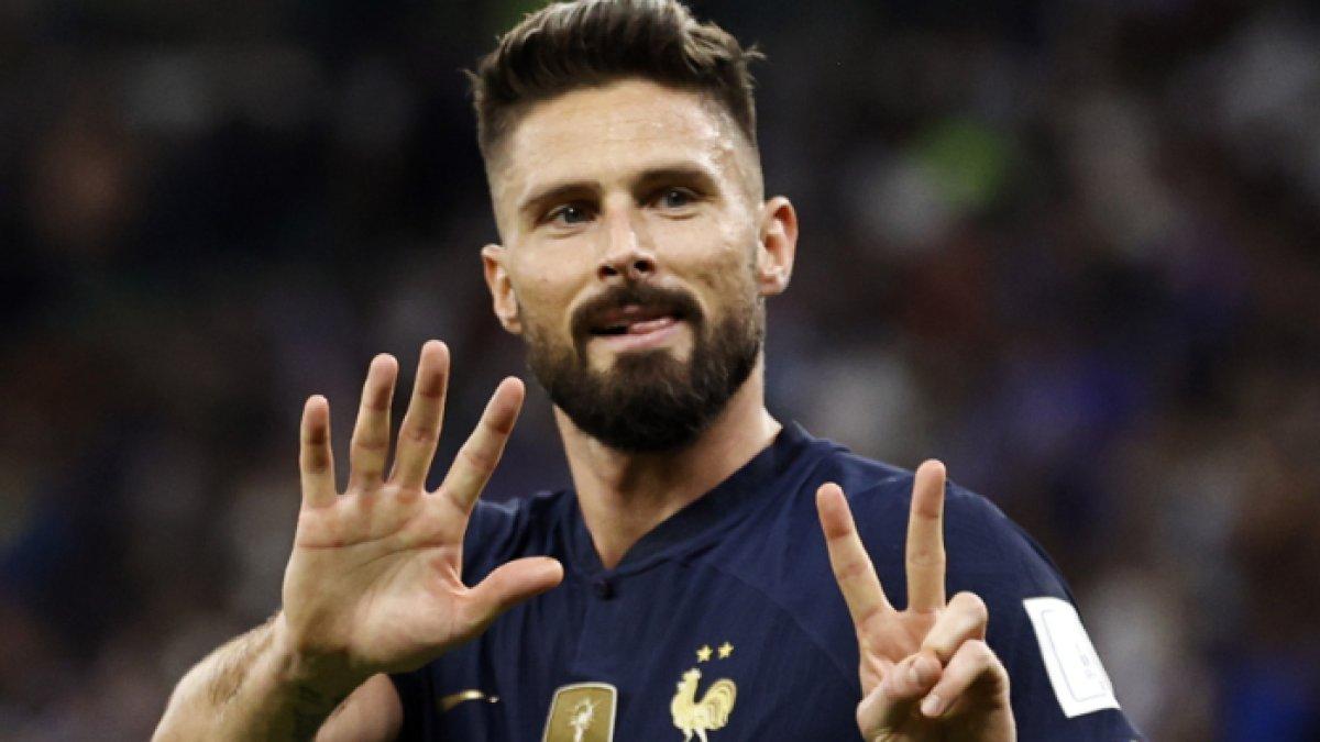 Selebrasi gol Olivier Giroud di babak 16 besar Piala Dunia 2022 saat bersua Polandia.