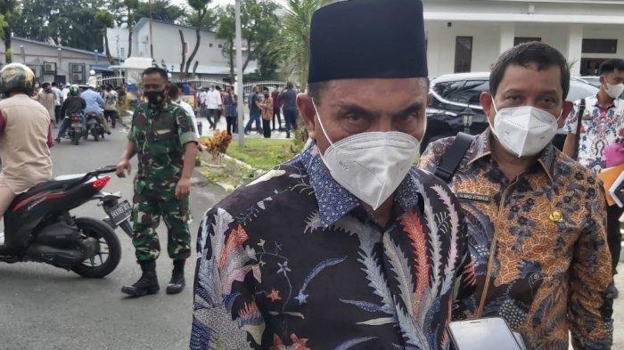 Gubernur Sumatera Utara Edy Rahmayadi ditemui seusai melaksanakan salat di Masjid Rumah Dinas, Jalan Sudirman, Kota Medan, Jumat (2/10/2020).