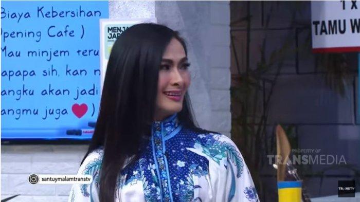 Iis Dahlia dalam tayangan Santuy Malam, YouTube TRANS TV Official, Kamis (10/9/2020)