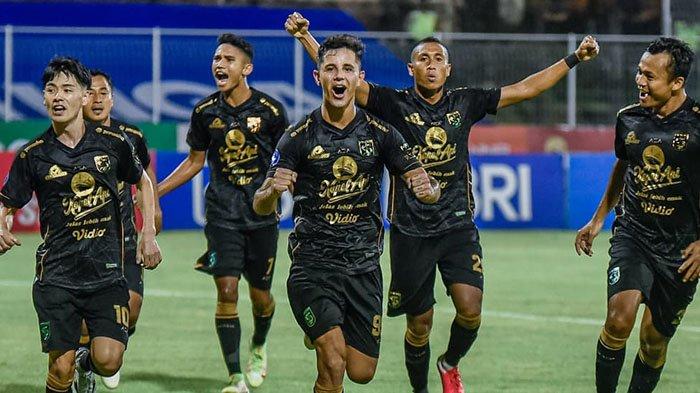 Skuad Persebaya Surabaya saat menang kontra Bali United 3-1 pada laga Liga 1 2021 putaran ke-2 pekan ke-17 pada postingan Instagram @persebayasurabaya. Rabu (5/1/2022).