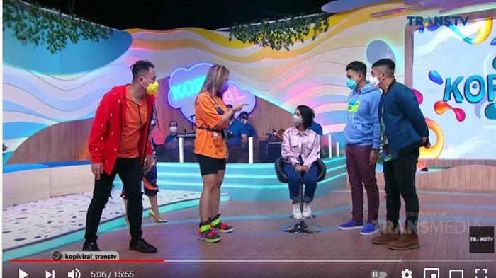 Pembawa acara Melaney Ricardo, Ramzi, dan Irfan Hakim menyoroti perubahan Cimoy.